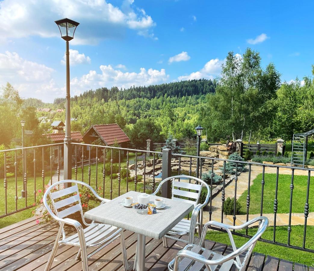Villa Zoryany Dvir Skhidnytsia Buitenkant foto